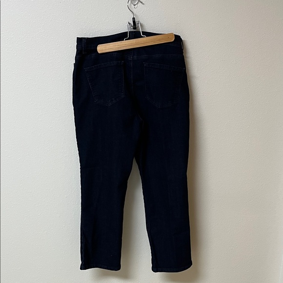 Gloria Vanderbilt Amanda Women's Dark Blue Jeans size 14PS - Picture 2 of 3